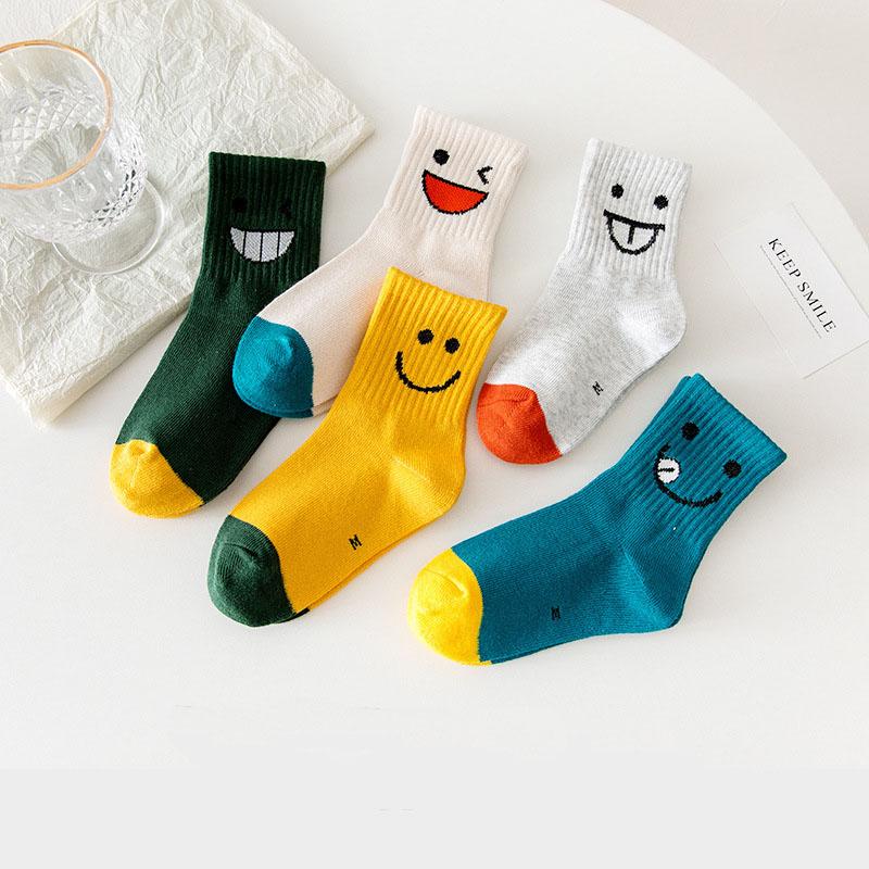 MOQ 15Pairs Cartoon smiling face cotton children's socks Wholesale