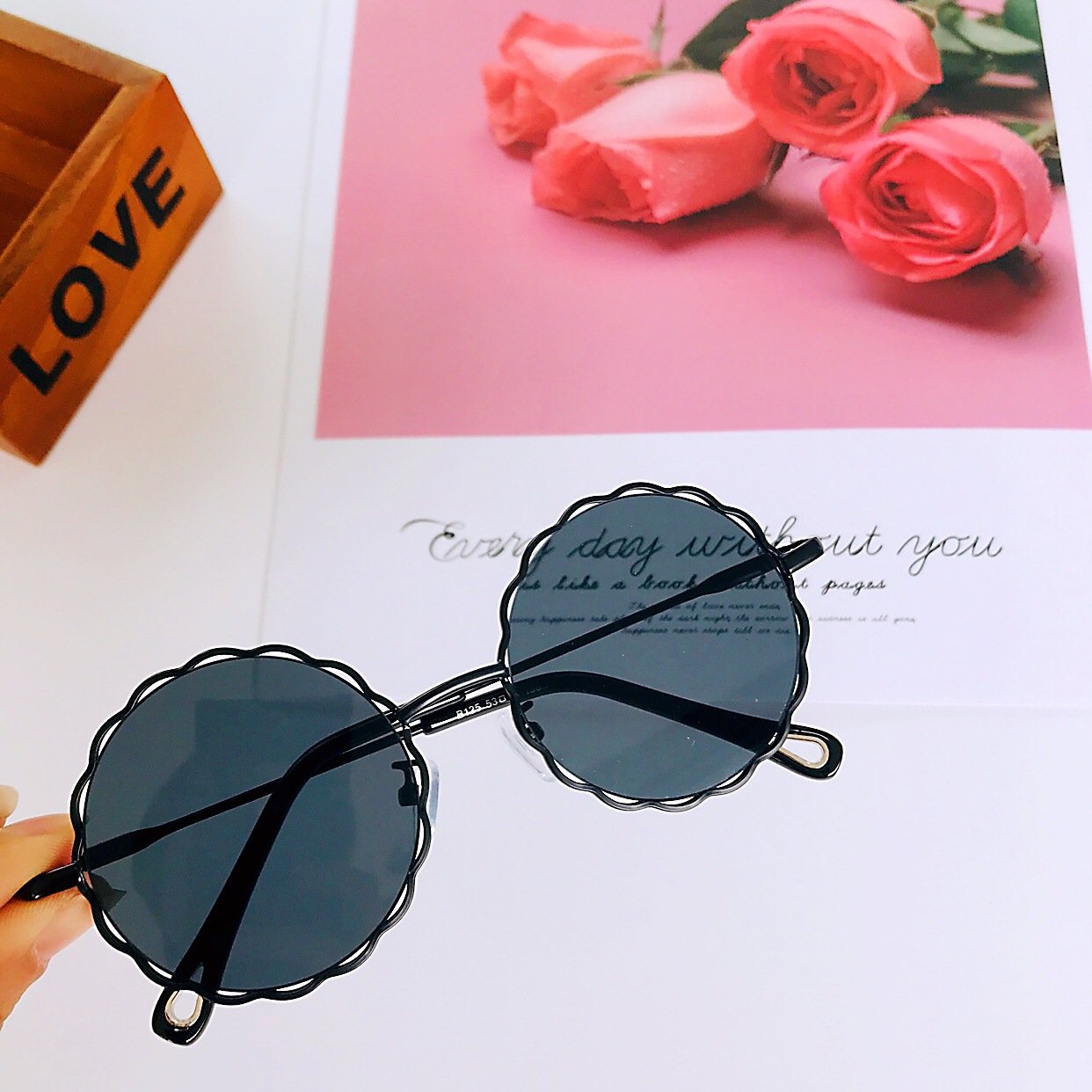 Lace Fashion Street Round Frame Sunglasses Accessories Wholesale