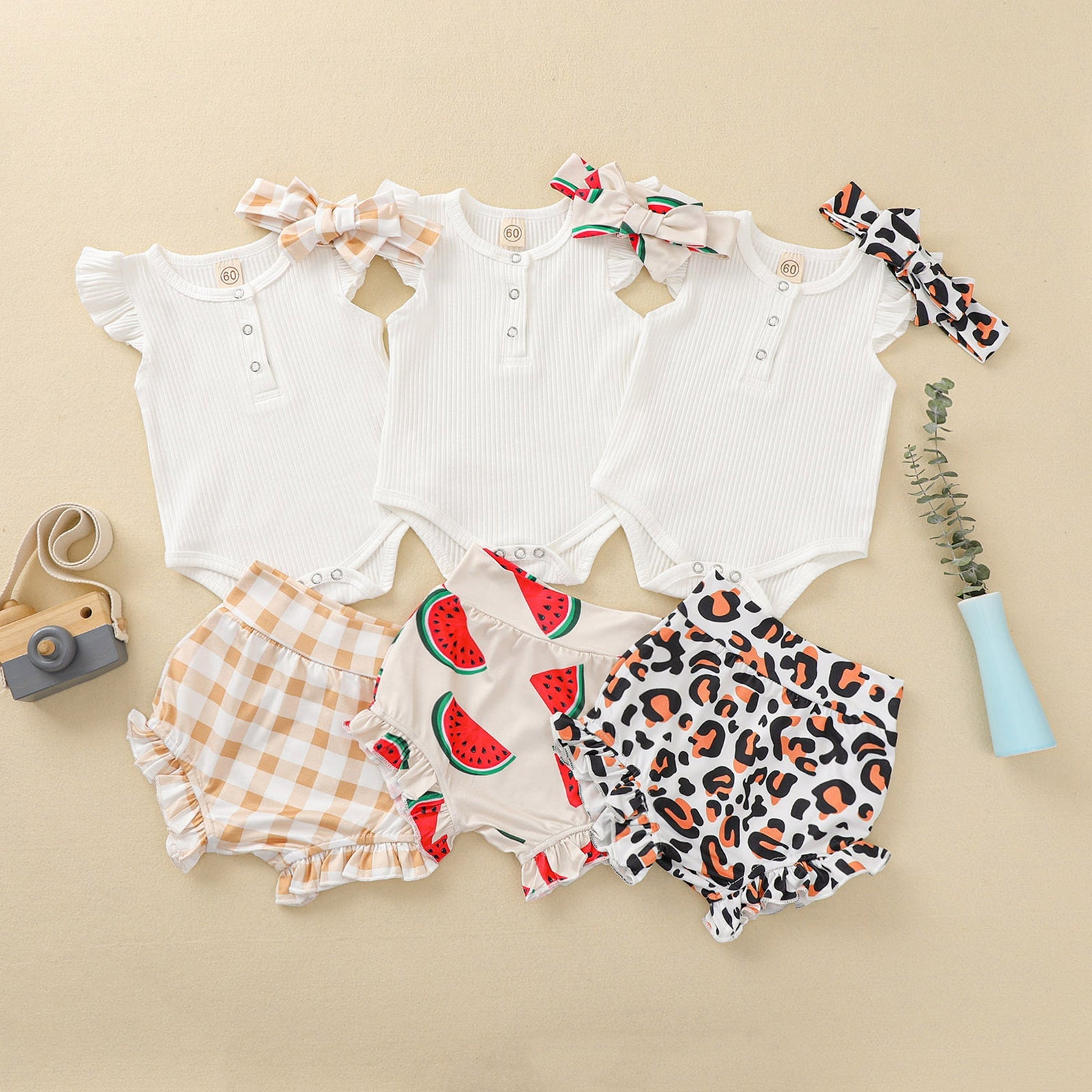 Girls' Baby Suit White Fly Sleeve Top Printed Shorts Three Pieces