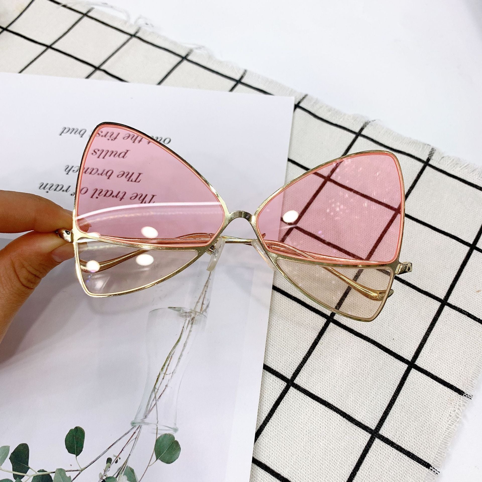 Metal Frame Butterfly-shaped Children's Sunglasses Accessories Wholesale