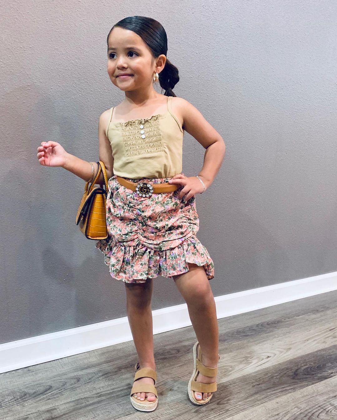 Girls Solid Color Tank Top & Floral Pleated Skirt Kids Clothing Suppliers