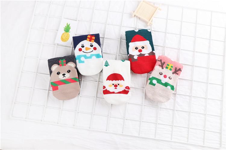 MOQ 10 pairs/2groups Christmas Heart Print Crew Socks Wholesale