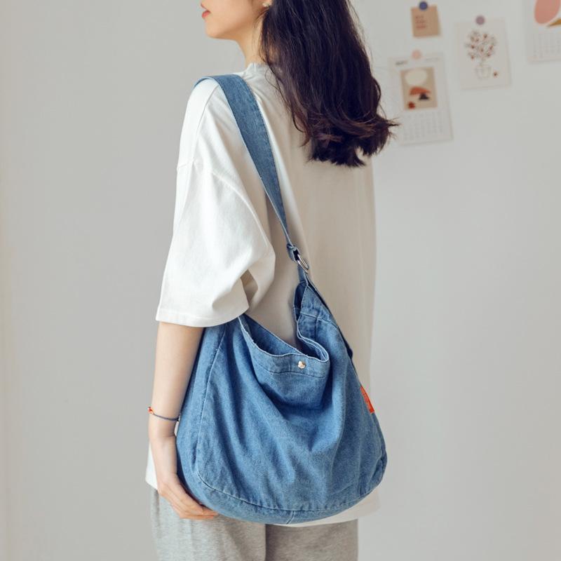 MOQ 3PCS Large Capacity Denim Crossbody Bag Wholesale