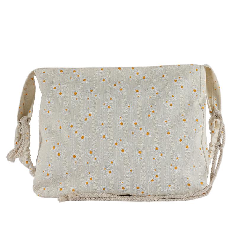 MOQ 3PCS Daisy Embroidered Shoulder Bag Wholesale